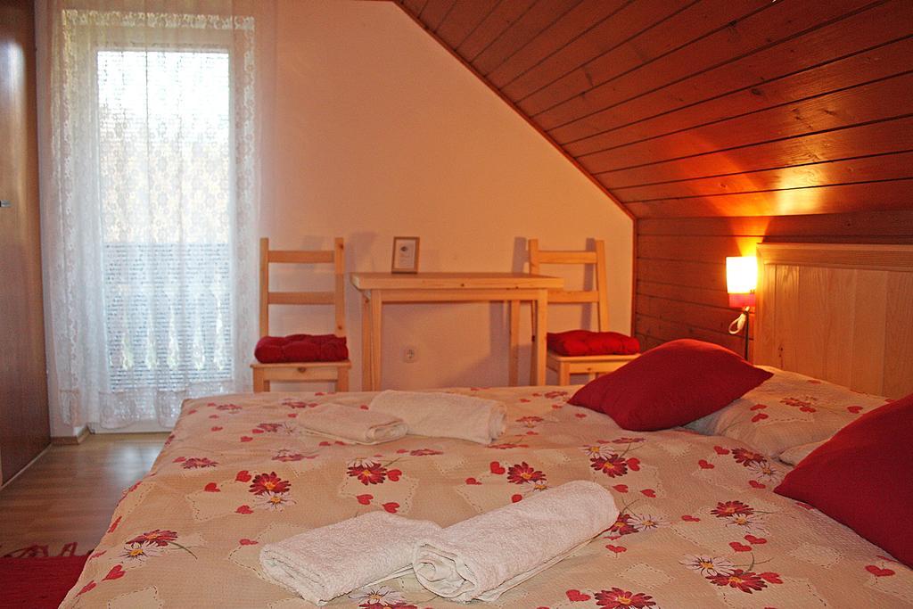 Apartments And Rooms Cerkovnik Бохинь Экстерьер фото