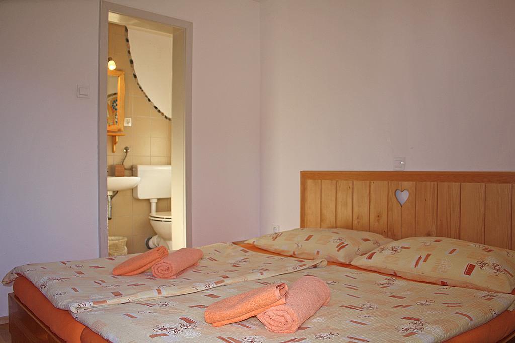 Apartments And Rooms Cerkovnik Бохинь Экстерьер фото